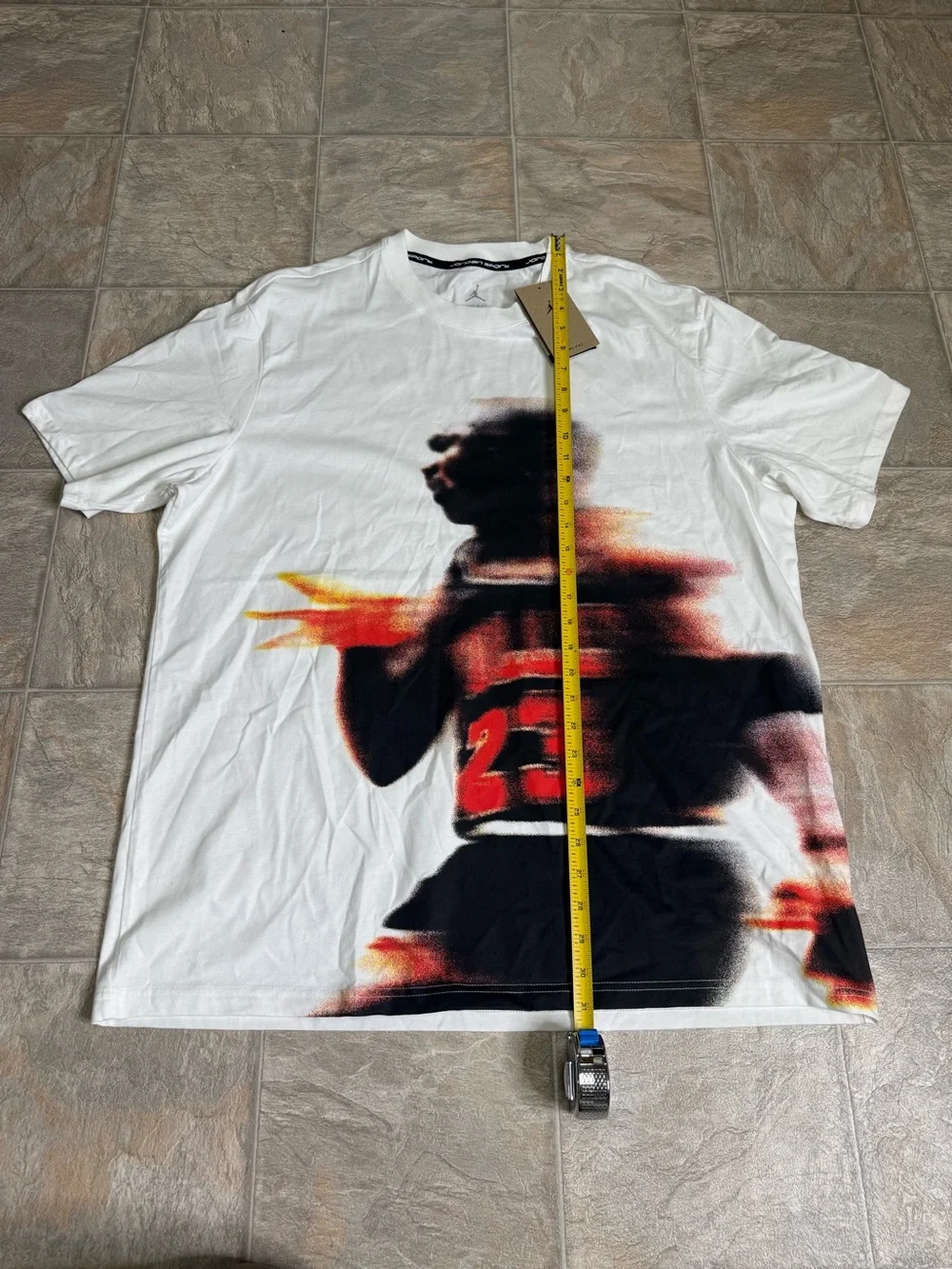 Air Jordan Dri Fit Graphic Tshirt Mens Size XLarge White HQ8966-100 NWT